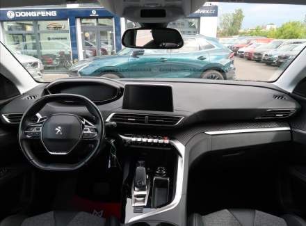Peugeot - 5008