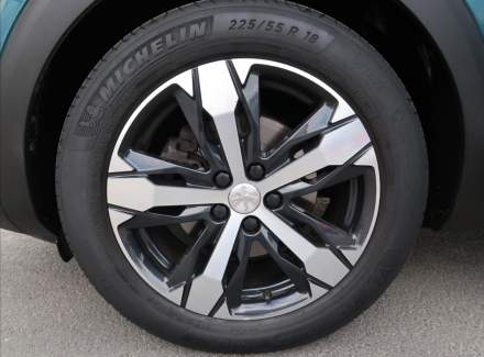 Peugeot - 5008