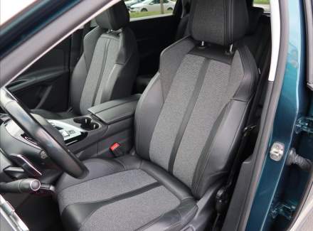 Peugeot - 5008