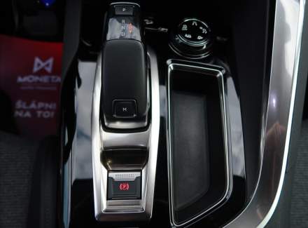 Peugeot - 5008