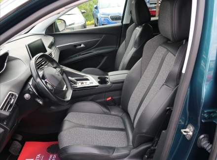 Peugeot - 5008