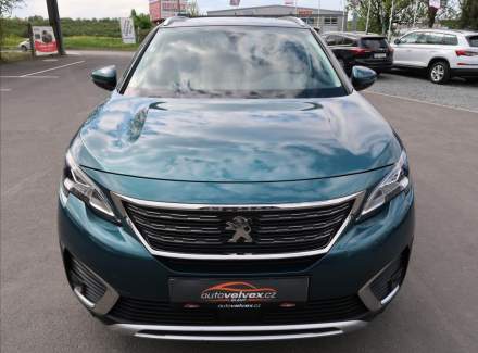 Peugeot - 5008