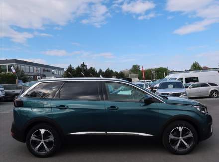 Peugeot - 5008