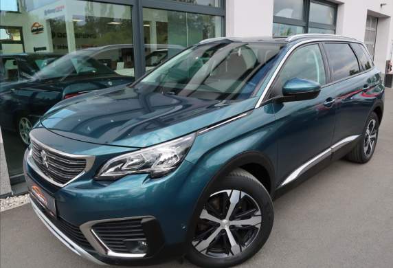 Peugeot - 5008