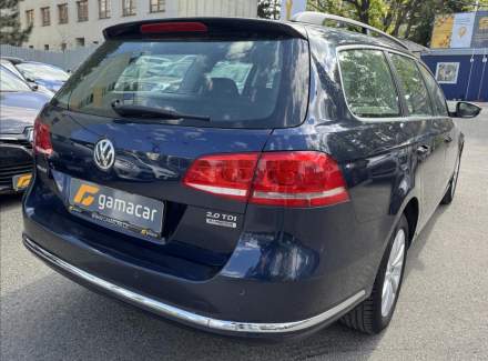 Volkswagen - Passat
