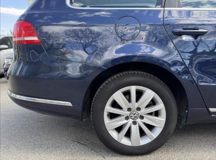 Volkswagen - Passat