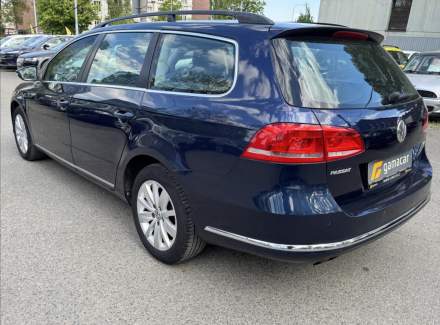 Volkswagen - Passat