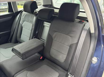 Volkswagen - Passat