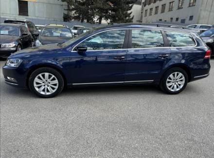 Volkswagen - Passat