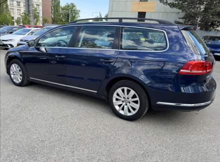 Volkswagen - Passat
