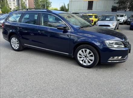 Volkswagen - Passat