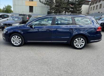 Volkswagen - Passat