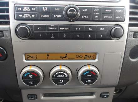 Nissan - Navara