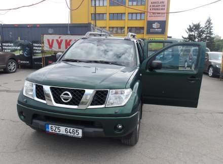 Nissan - Navara