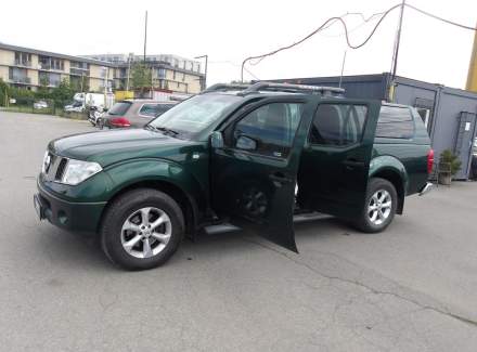 Nissan - Navara