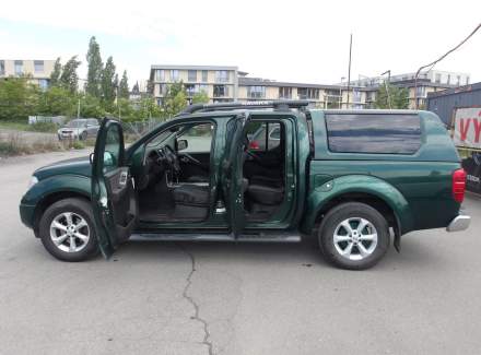Nissan - Navara