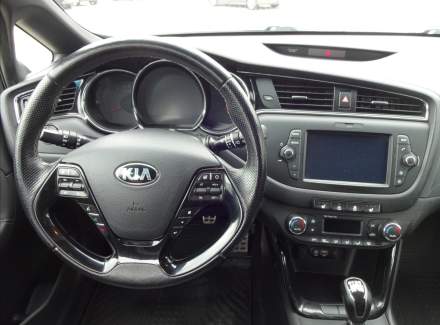 Kia - Cee'd