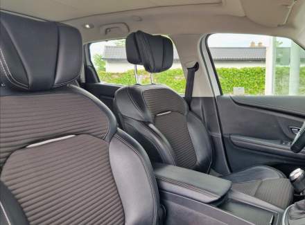 Renault - Scenic