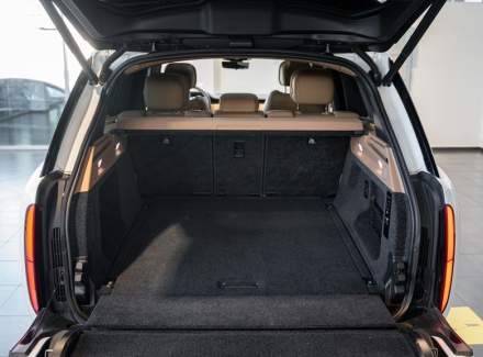 Land Rover - Range Rover