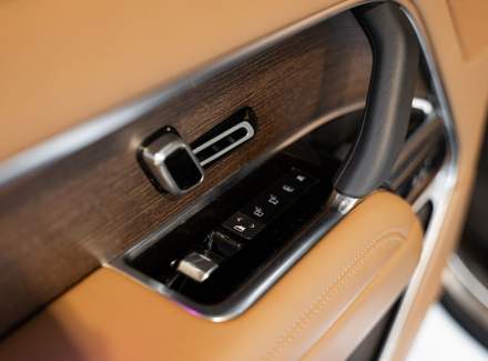 Land Rover - Range Rover