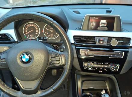BMW - X1