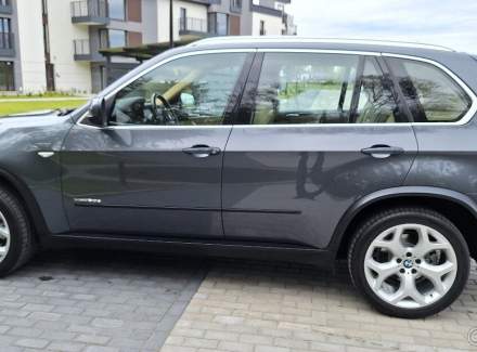 BMW - X5