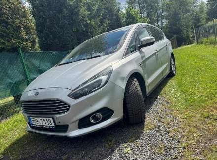 Ford - S-MAX