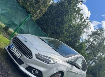 Ford - S-MAX