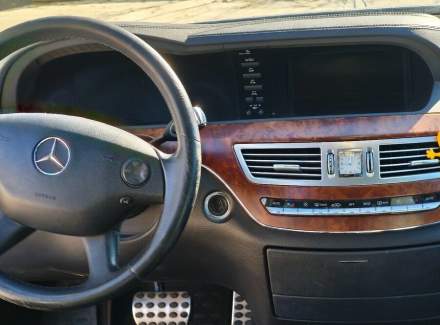 Mercedes-Benz - S-class