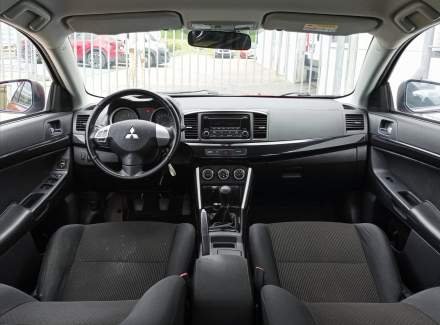 Mitsubishi - Lancer