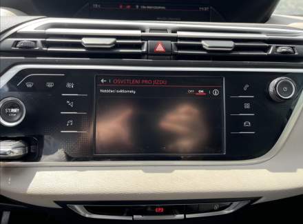 Citroën - C4
