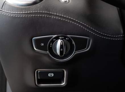 Mercedes-Benz - S-class