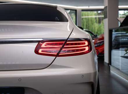Mercedes-Benz - S-class