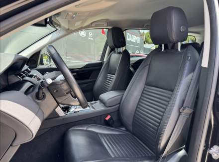 Land Rover - Discovery Sport