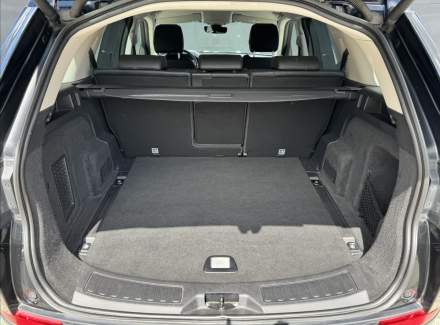 Land Rover - Discovery Sport