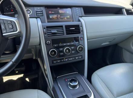 Land Rover - Discovery Sport