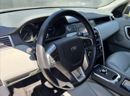 Land Rover - Discovery Sport