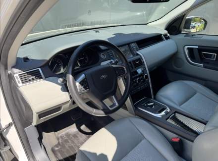 Land Rover - Discovery Sport
