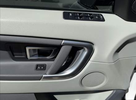 Land Rover - Discovery Sport