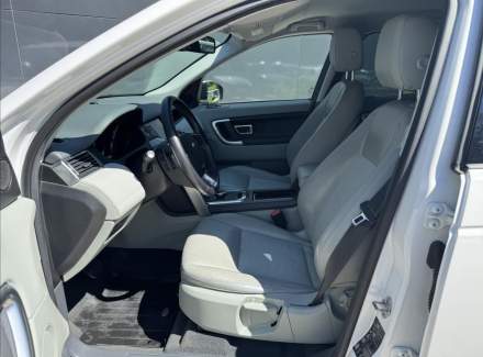 Land Rover - Discovery Sport