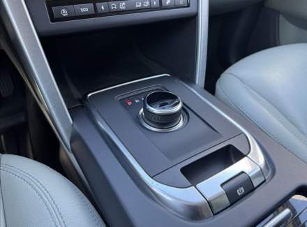 Land Rover - Discovery Sport