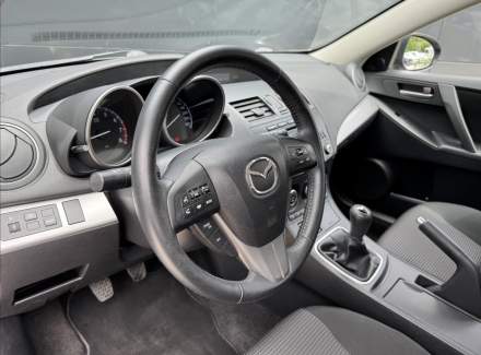 Mazda - 3
