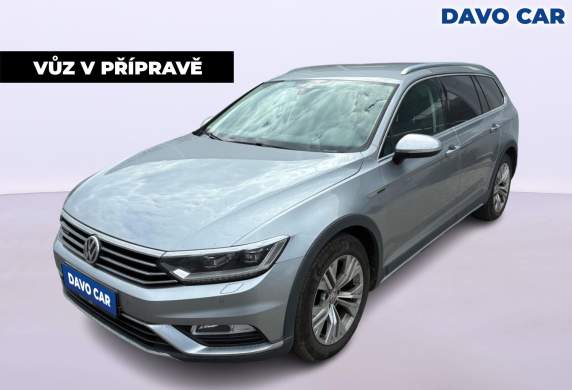 Volkswagen - Passat