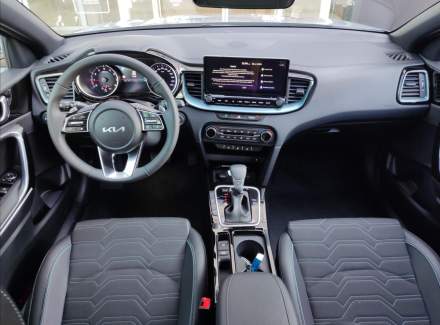 Kia - XCeed