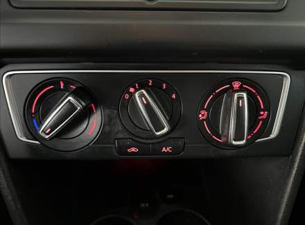 Volkswagen - Polo