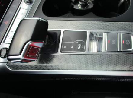 Audi - A6