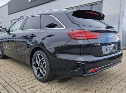 Kia - Cee'd