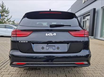 Kia - Cee'd