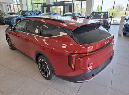 Kia - K4