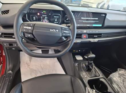 Kia - K4